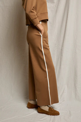 Travel Group Wide Leg Pant with Pockets