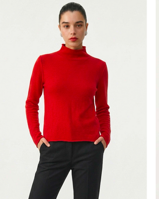 Mongolian Cashmere Turtleneck Sweater (Feather)