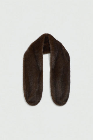 Women’s plush faux fur scarf designed as an elevated cold-weather accessory for fall and winter styling.