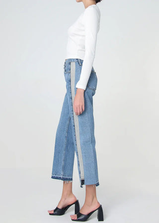 FR1553_-_5-372_960x_crop_center