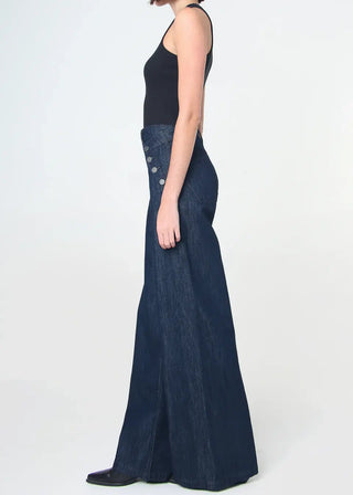 FR2055_-_7_1_-246_960x_crop_center